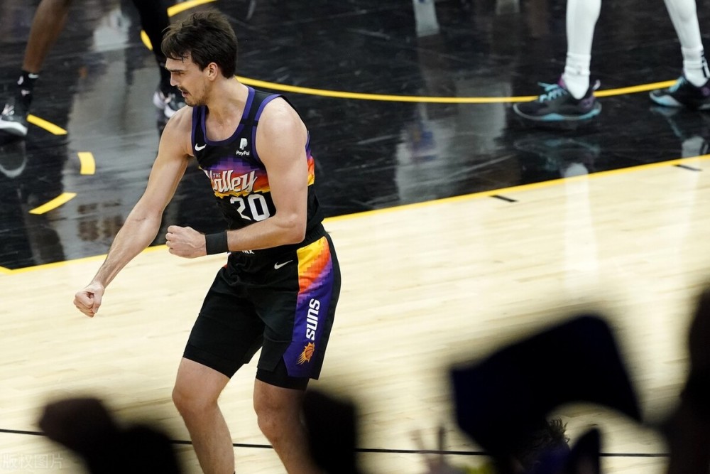  保罗15助攻太阳轻取开拓者  