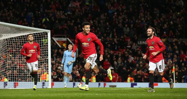  那不勒斯三叉戟发威，非洲双星联手导演大胜