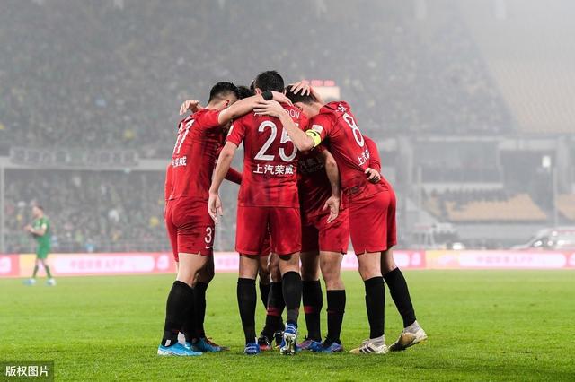  克雷莫内塞客场意外取胜，小球会爆发惊人战斗力